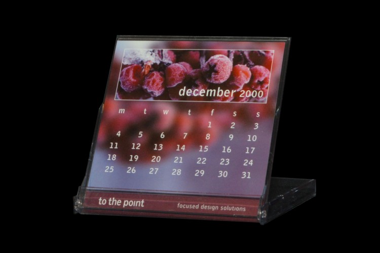 tothepoint_Calendar_04_2000