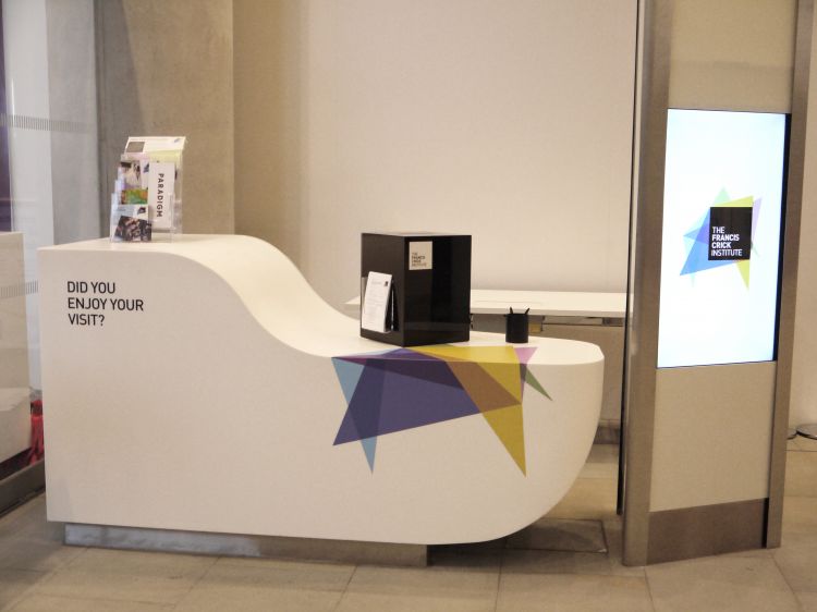 Francis-Crick-desk